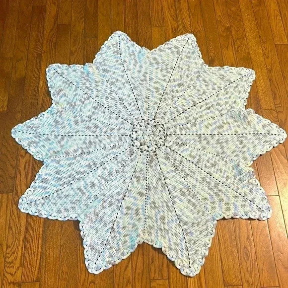 Handmade‎ Star shaped crochet baby blanket - Picture 1 of 4